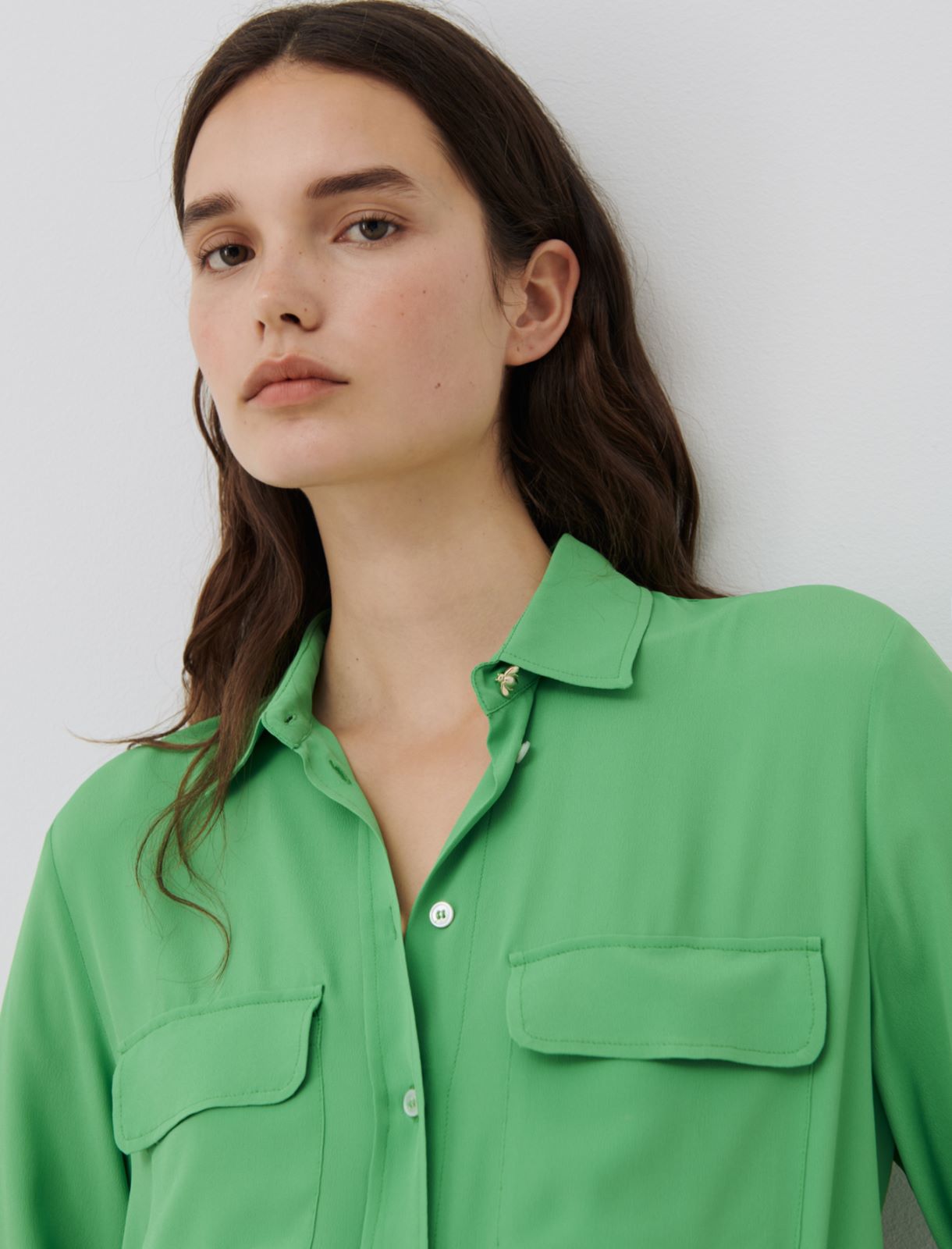 Camicia in crêpe, verde brillante - Marella