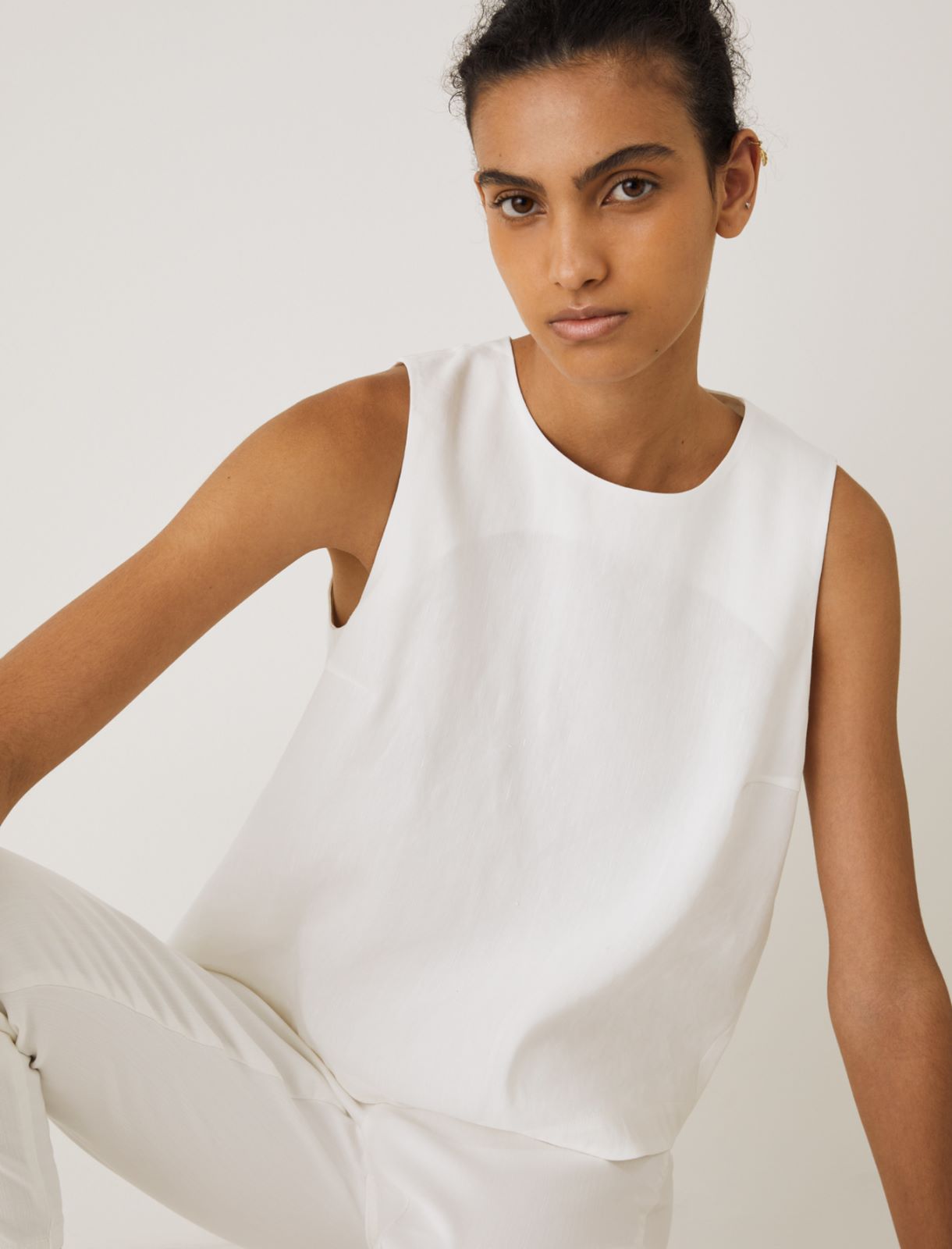 MONOCHROME Linen-blend top, wool white - Marella