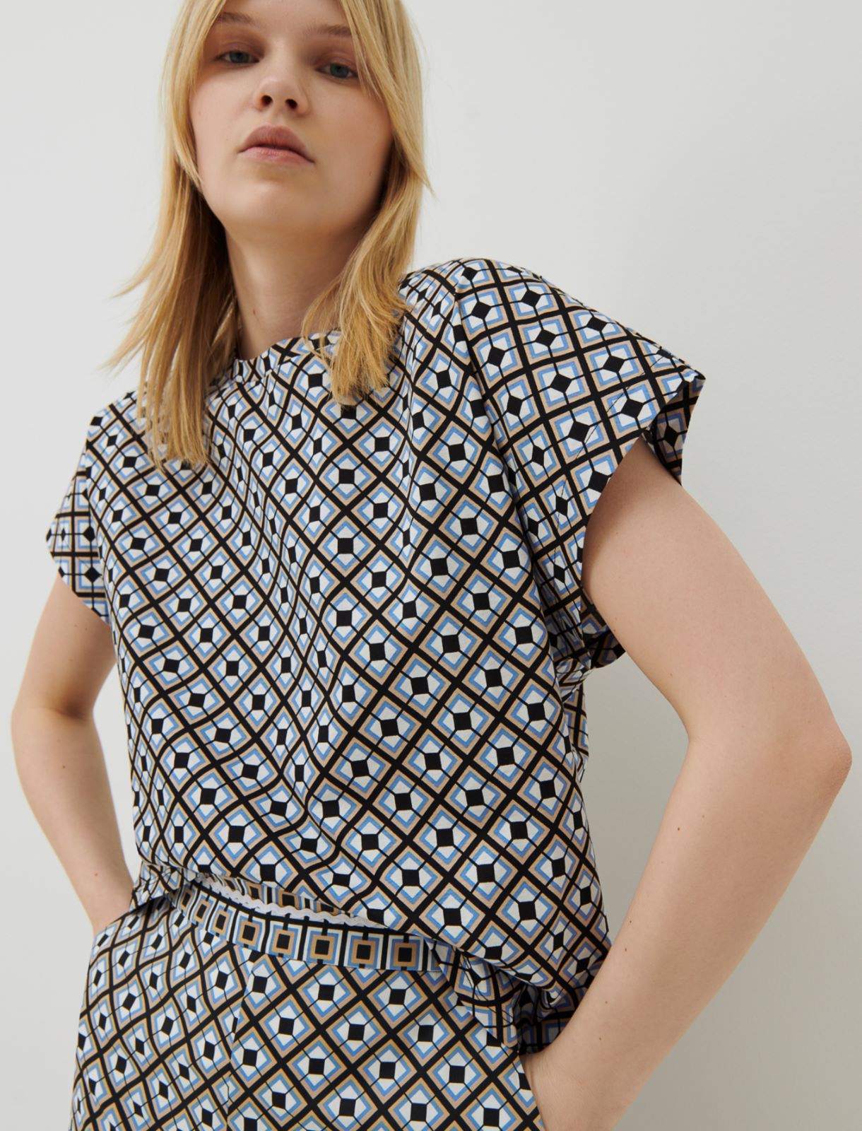 Patterned t-shirt, black white - Marella