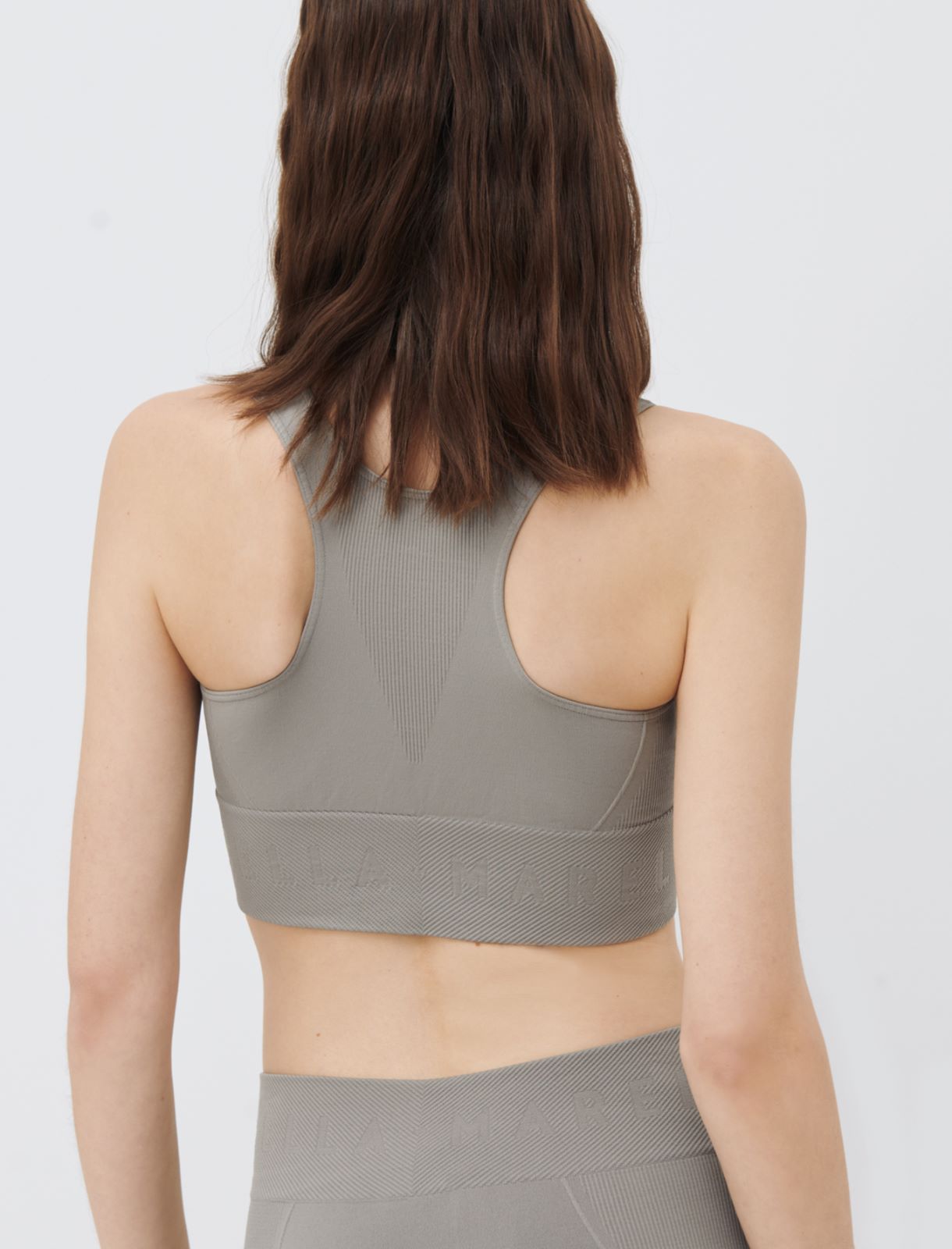 MONOCHROME Logo top, medium grey - Marella