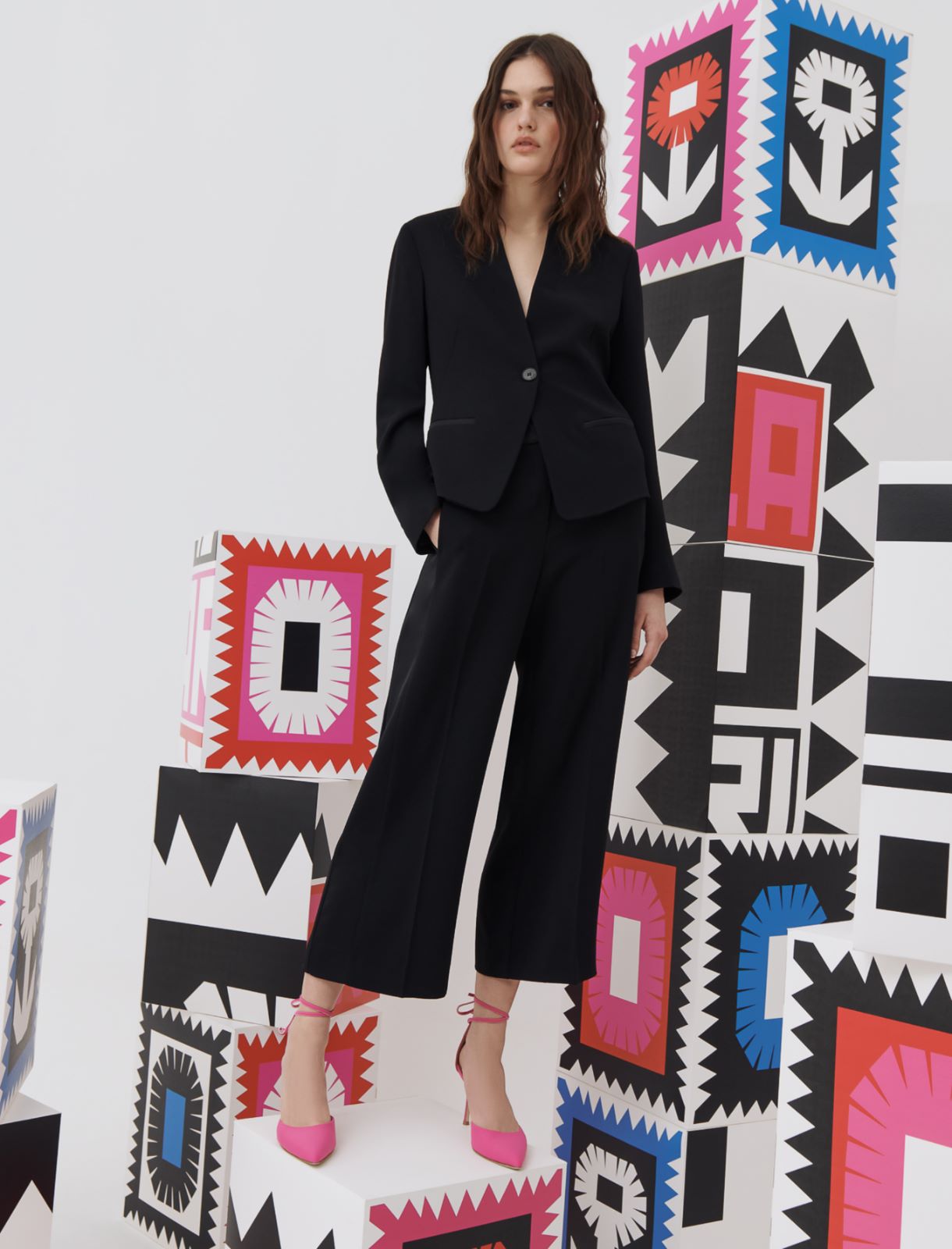 Crepe trousers, black - Marella