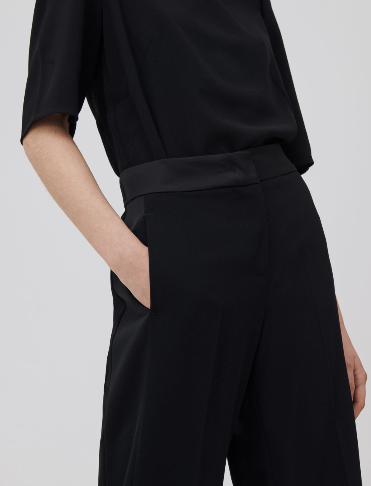 Crepe trousers, black - Marella