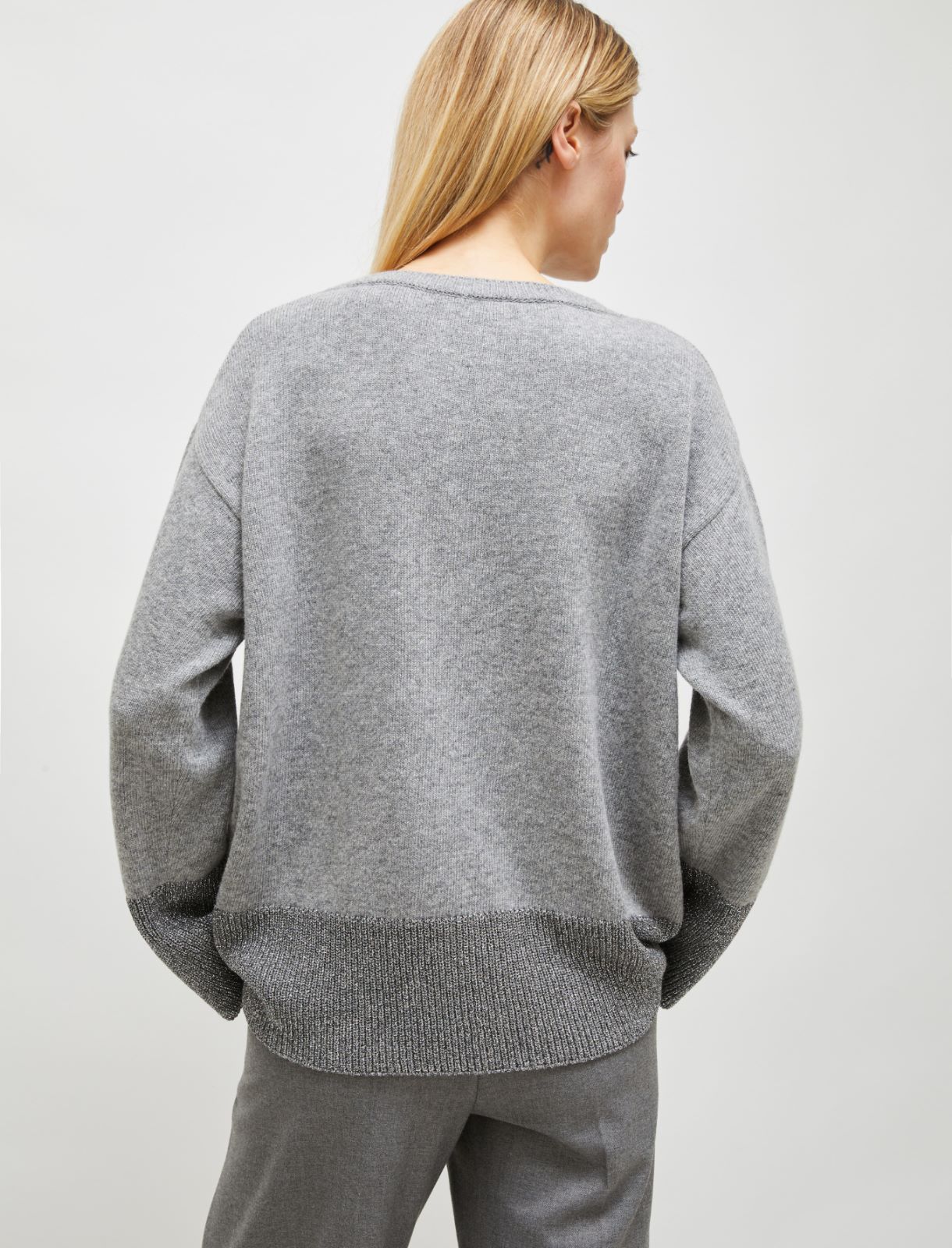 Maglia boxy in misto cashmere - Grigio - 2