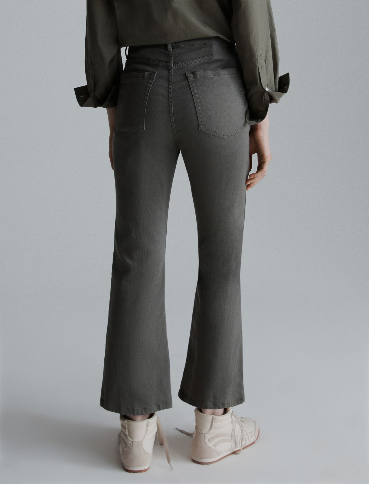 Dżinsy flare cropped - OLIWKOWY - Marella - 2