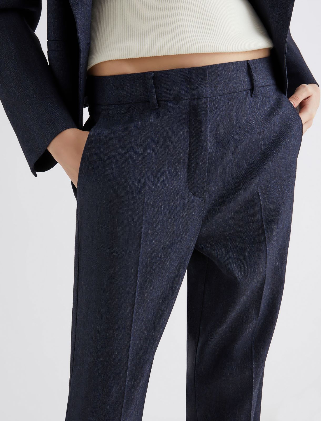 Obcisłe spodnie z imitacji denimu - GRANATOWY - Marella - 4