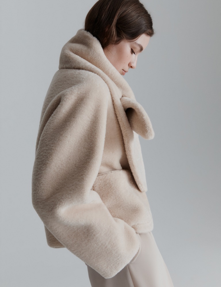 Kurze Jacke mit Schal - Marella