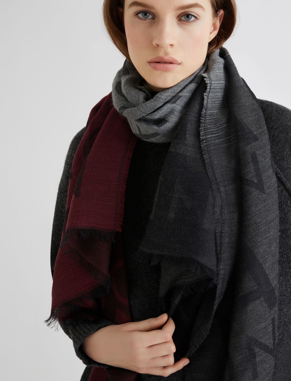 Jacquard stole - DARK GREY - Marella - 3