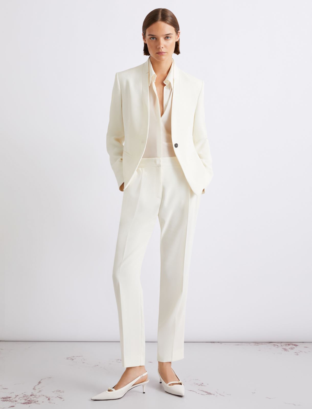 Kurzer Blazer aus Envers-Satin - WOLLWEIB - Marella - 2