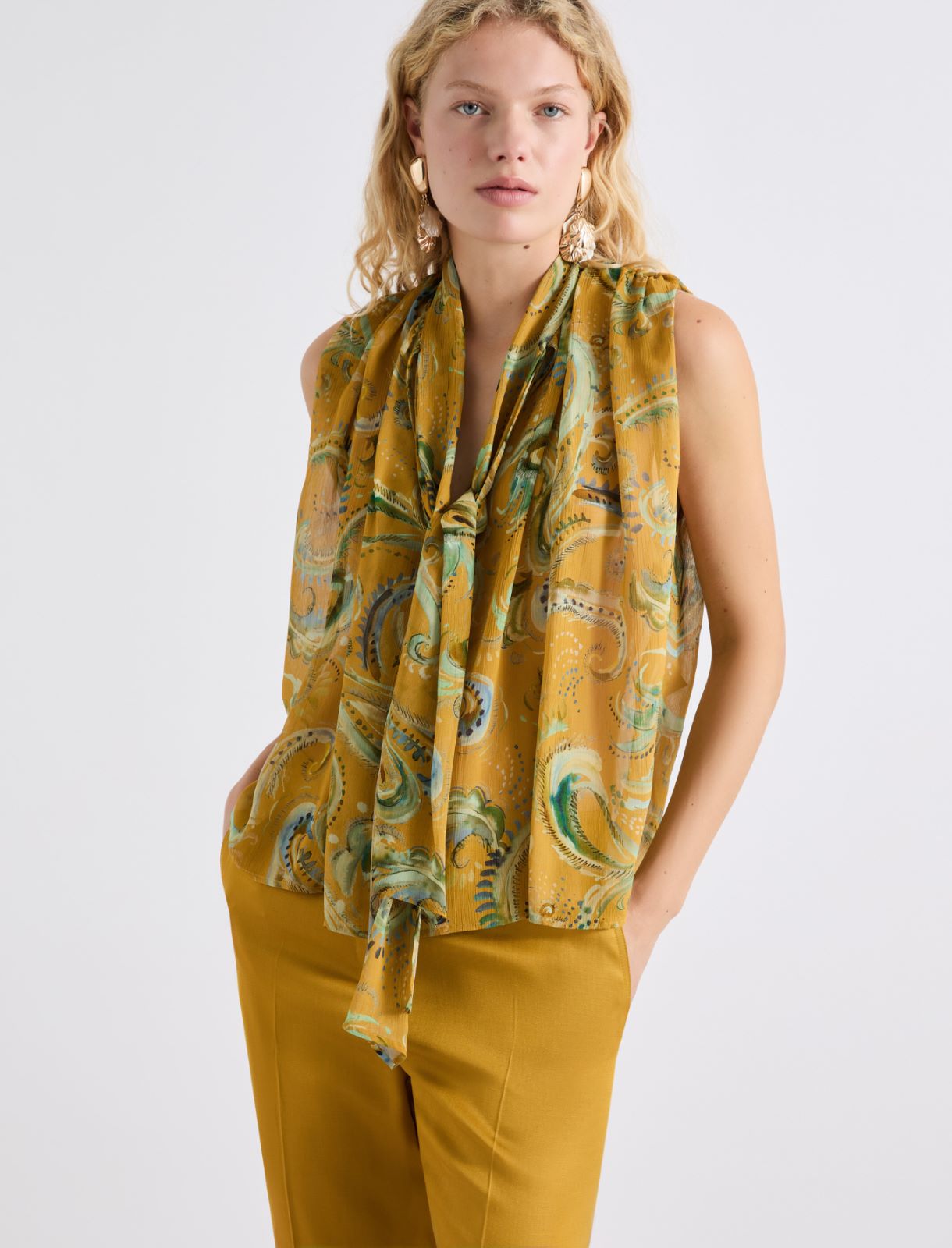 Ausgestelltes Top aus Crepon - COGNAC - Marella - 4