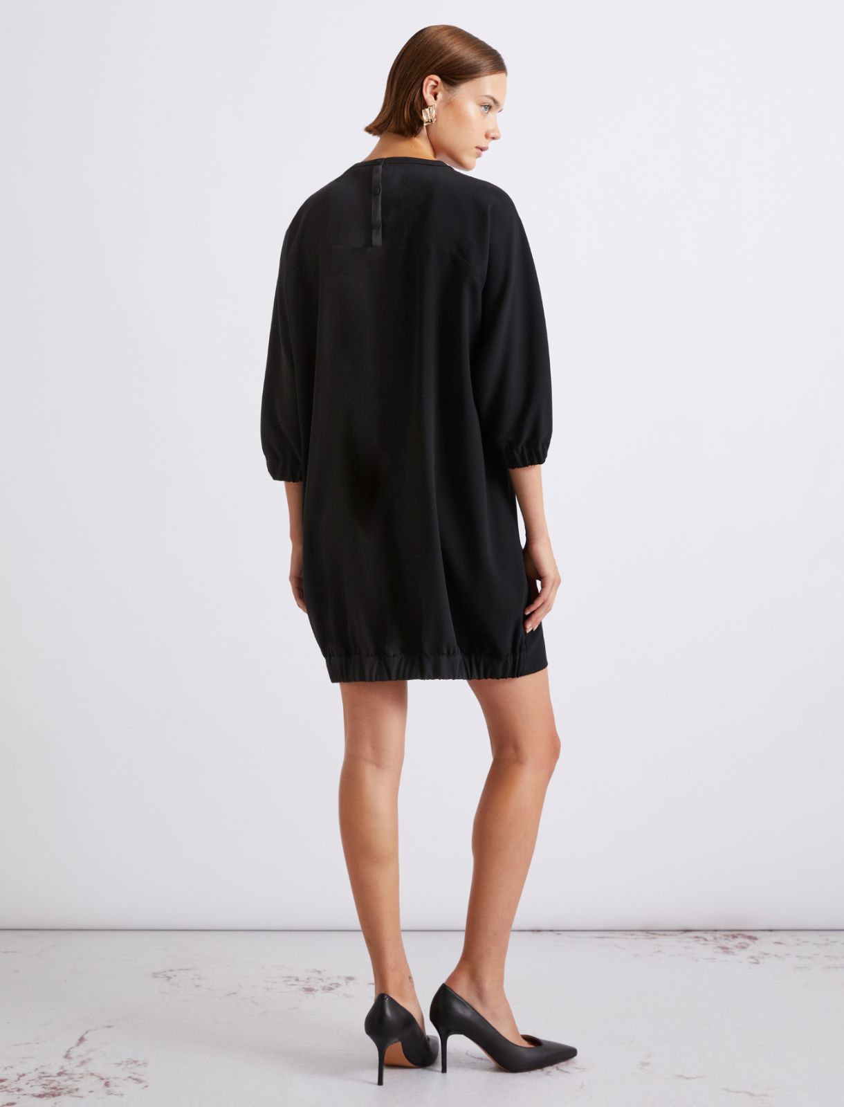 Kleid aus Envers-Satin-Crêpe und Georgette - SCHWARZ - Marella - 3