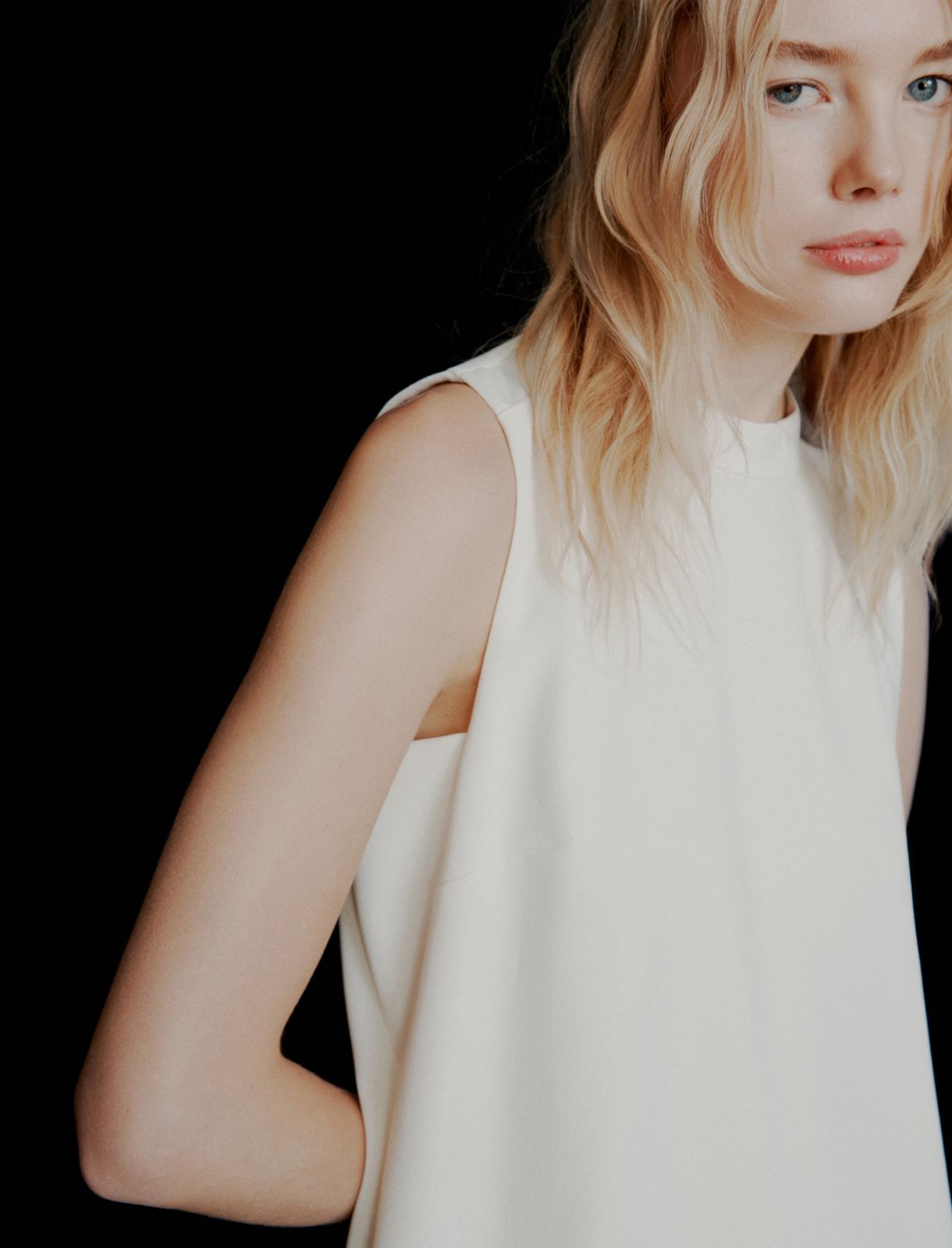 Ärmelloses Kleid aus Envers-Satin - WOLLWEIB - Marella - 5