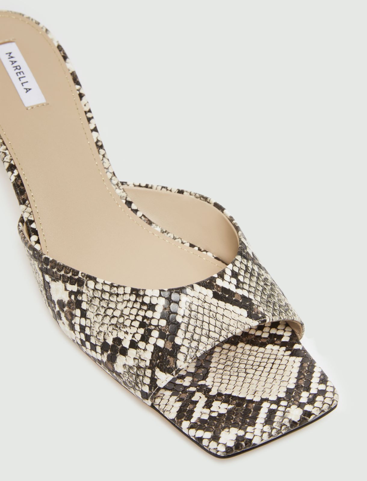 Mule w wężowy wzór - BRĄZOWY - Marella - 4