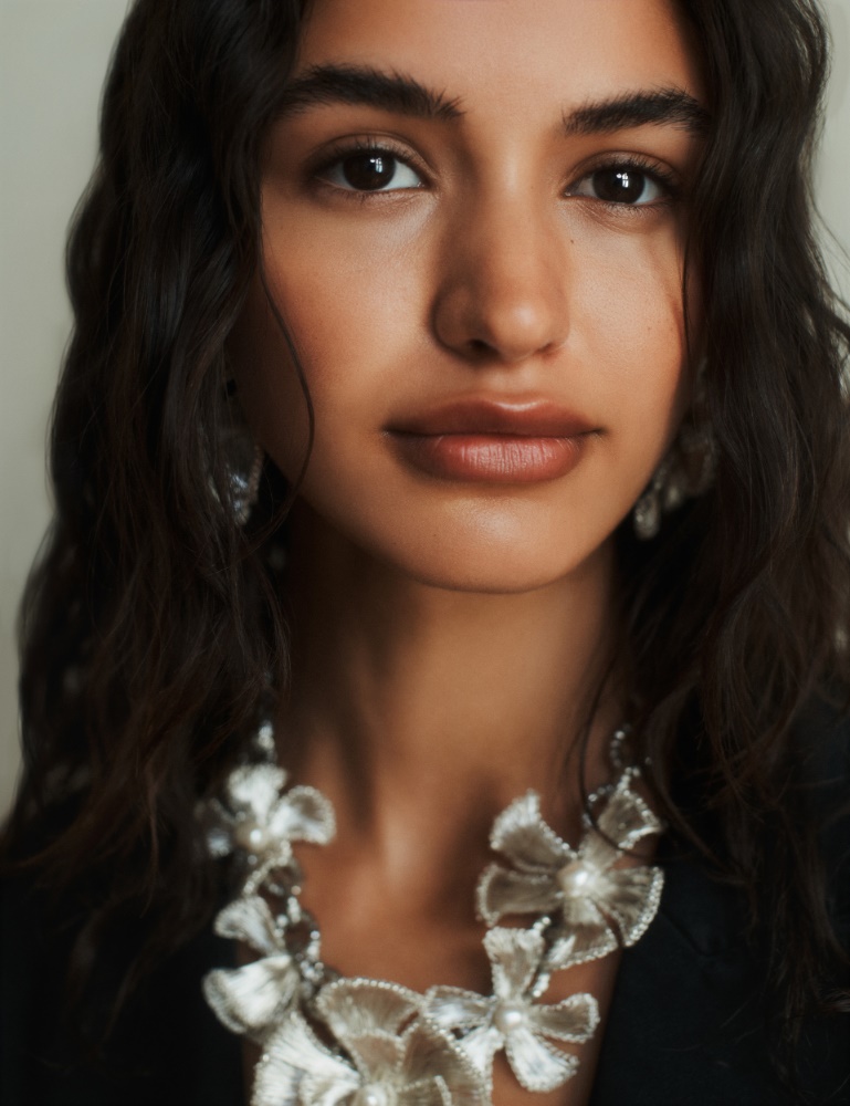Choker necklace with crochet flower detail - Marella