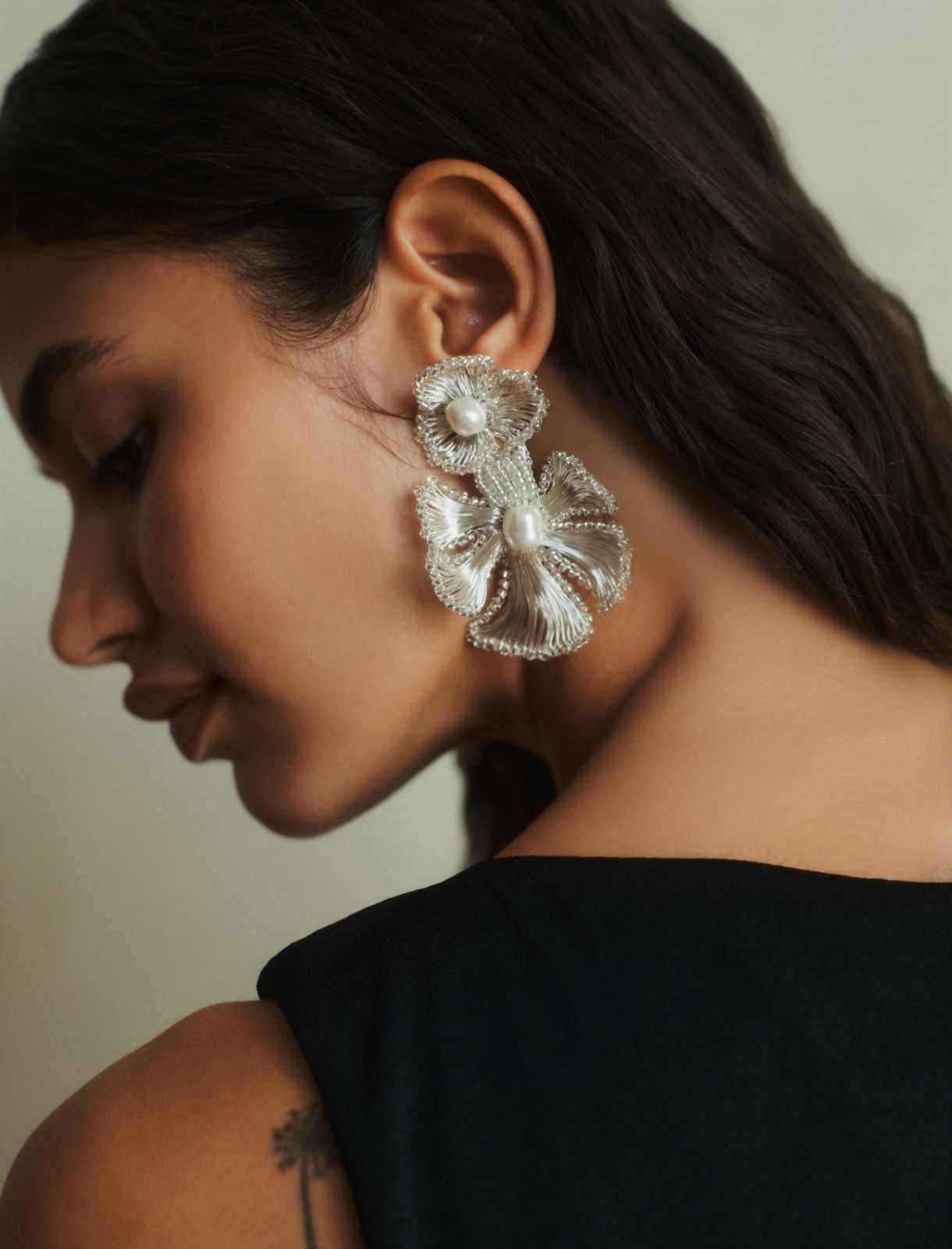 Metal earrings with crochet-knit flowers - SILVER - Marella - 3