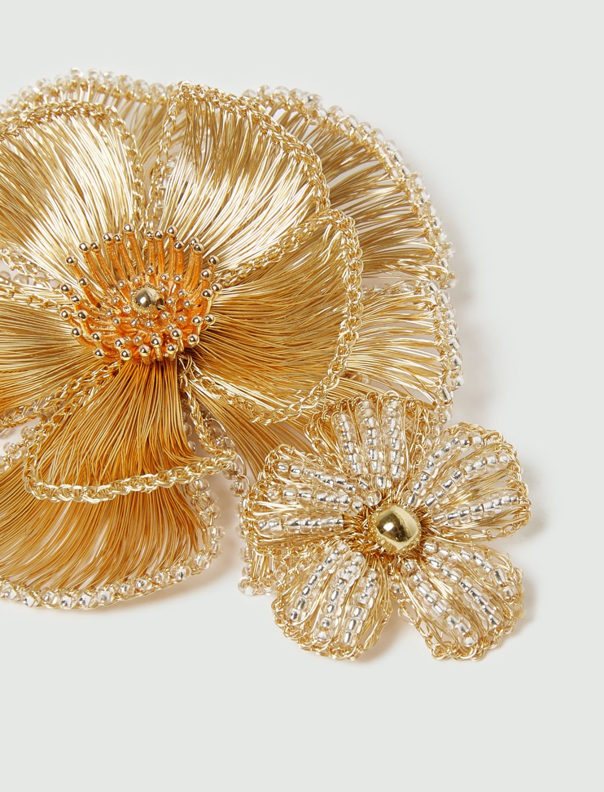 Brooch with crochet-knit metallic flowers - GOLD - Marella - 2