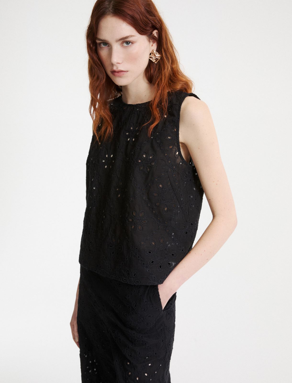 Top z muślinu Sangallo - CZARNY - Marella - 4