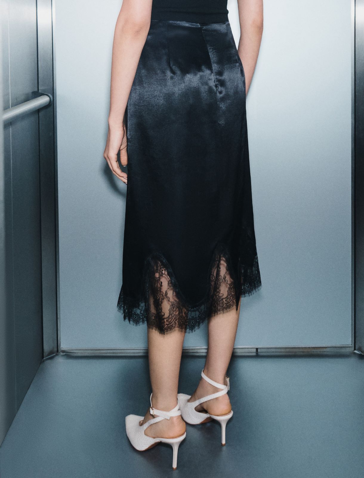 Jupe en satin ornée de dentelle - NOIR - Marella - 3