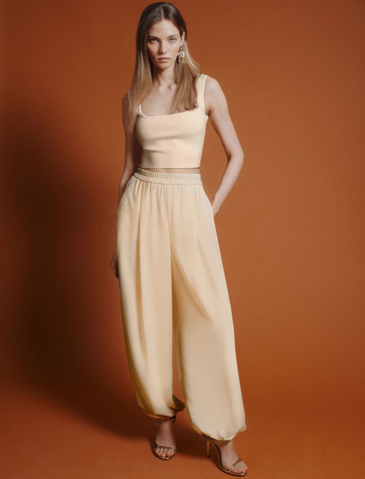 Pantalon jogger en satin - CREME - Marella - 4