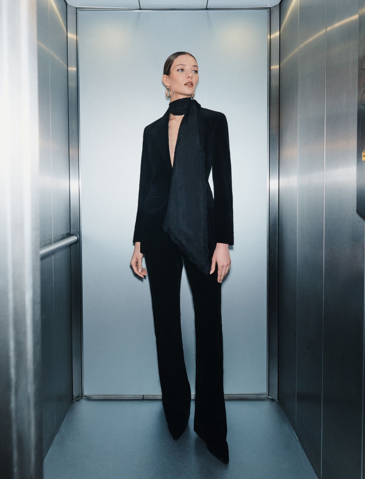Schmale Samthose - SCHWARZ - Marella - 4