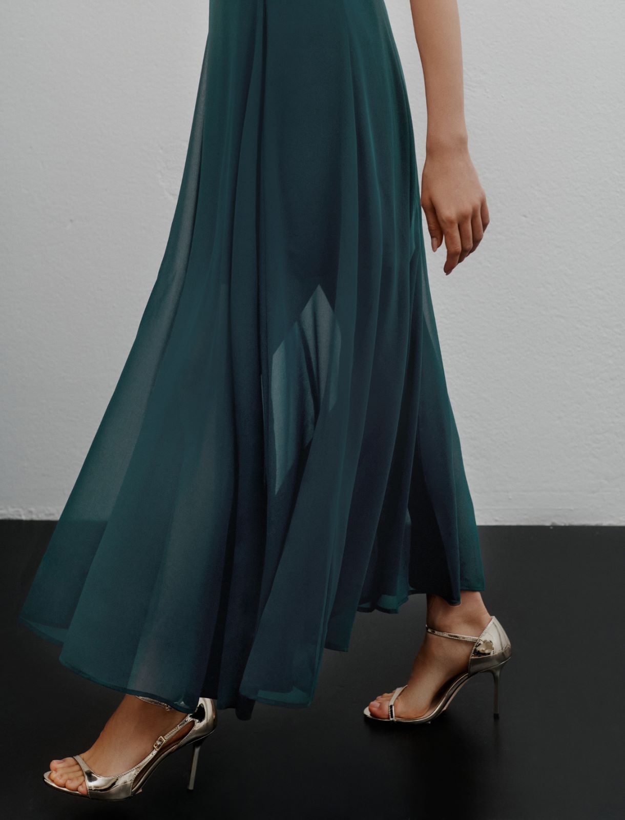 Sukienka fit and flare z żorżety - MORSKI NIEBIESKI - Marella - 5