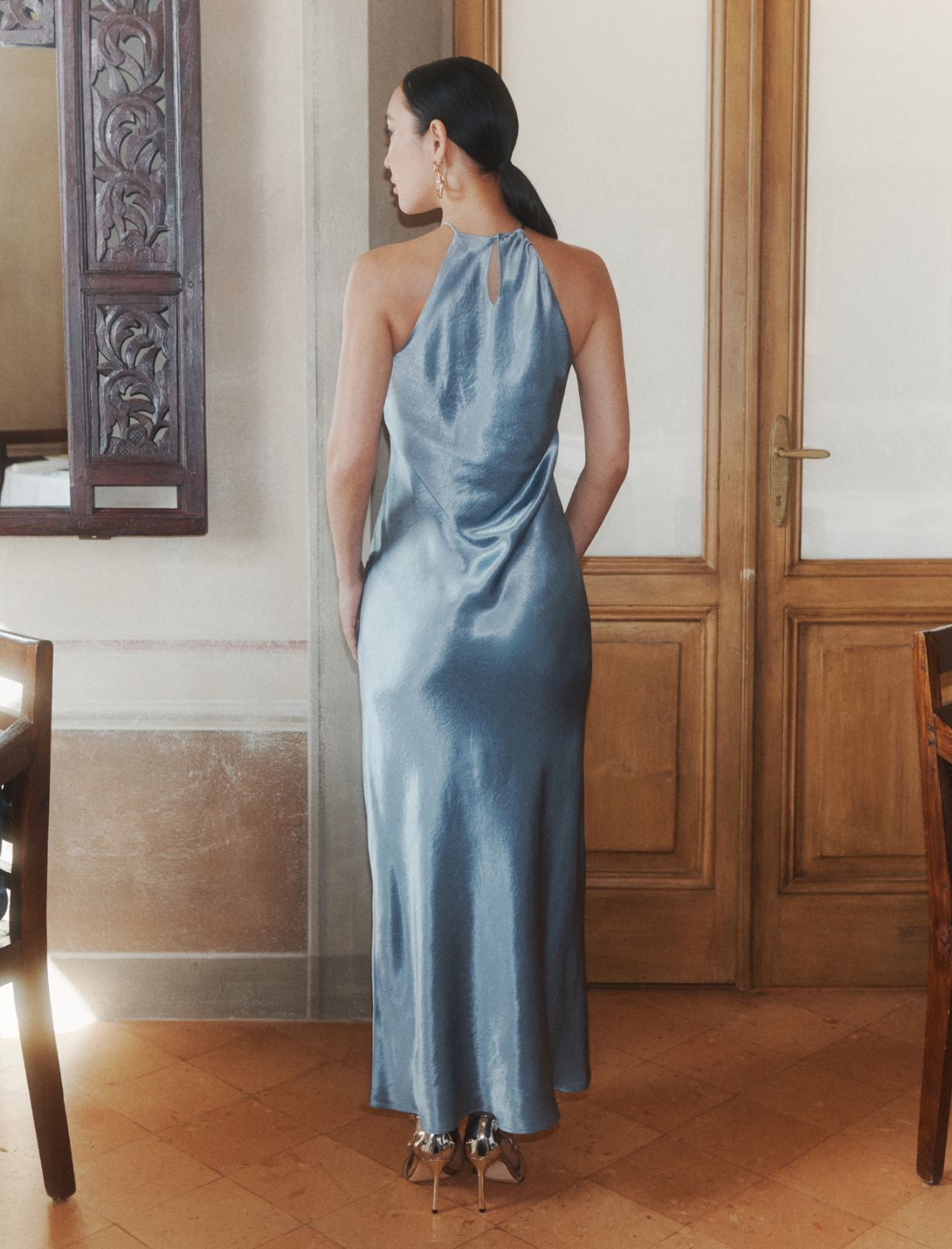 Ärmelloses Kleid aus Satin - PUDERBLAU - Marella - 3