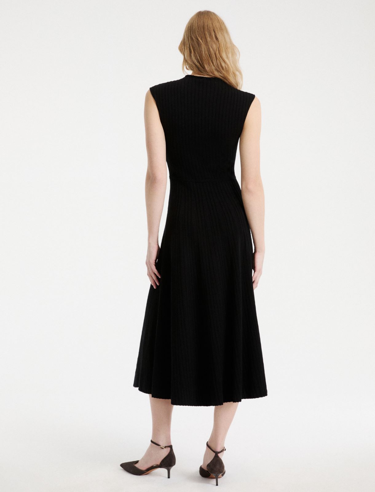 Ärmelloses Rippstrickkleid - SCHWARZ - Marella - 3