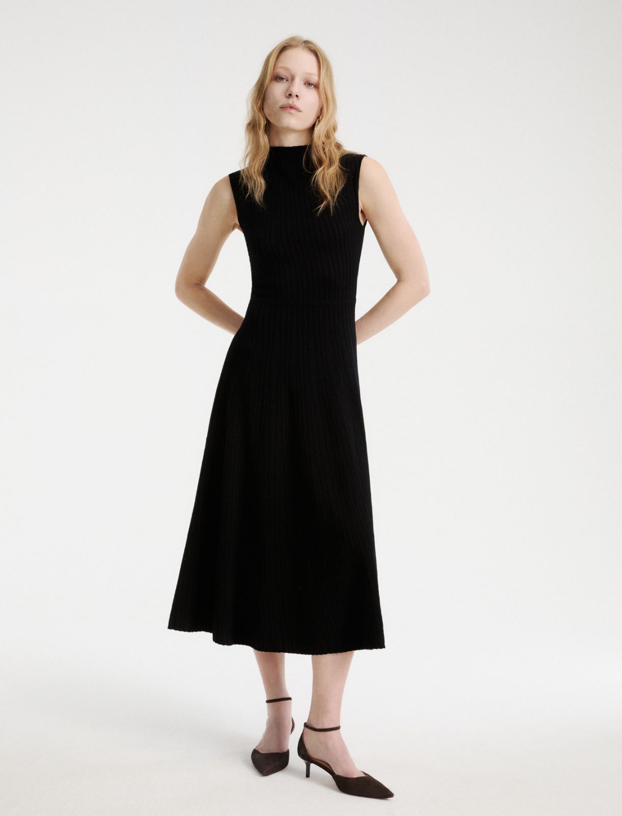 Ärmelloses Rippstrickkleid - SCHWARZ - Marella - 4