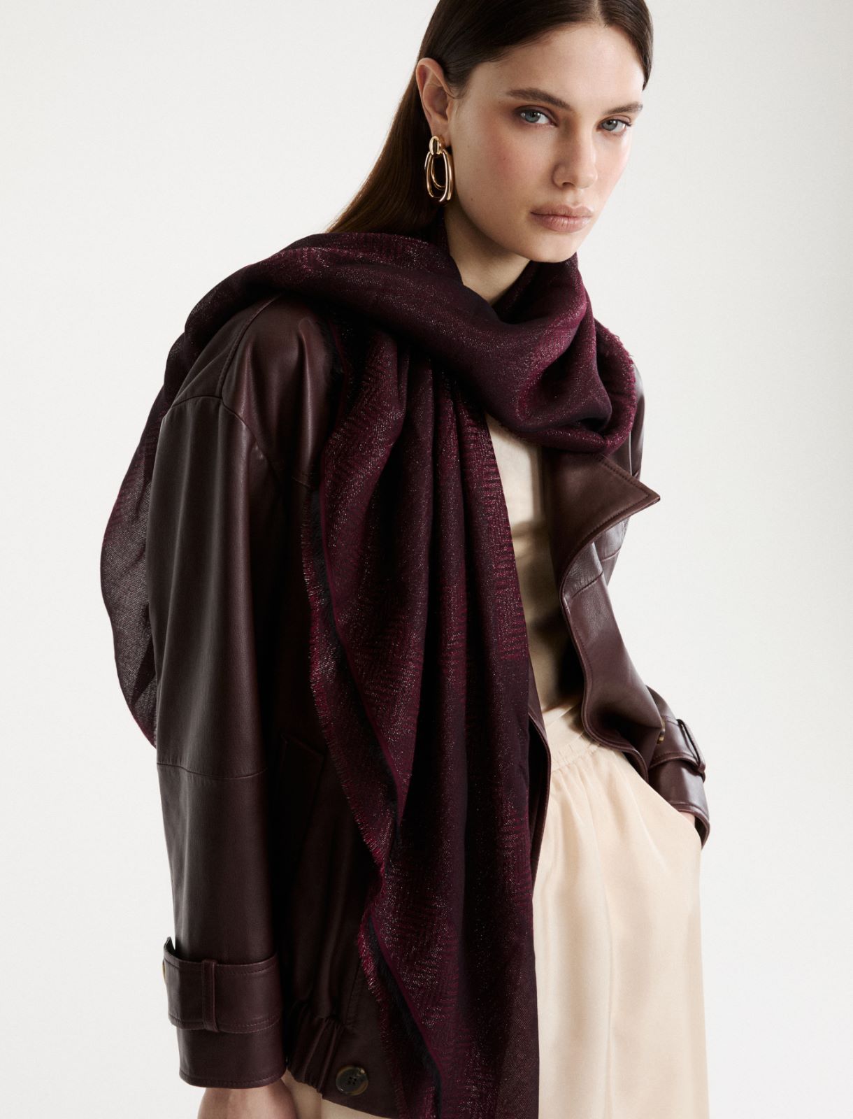 Châle jacquard au fil de lurex - BORDEAUX - Marella - 3